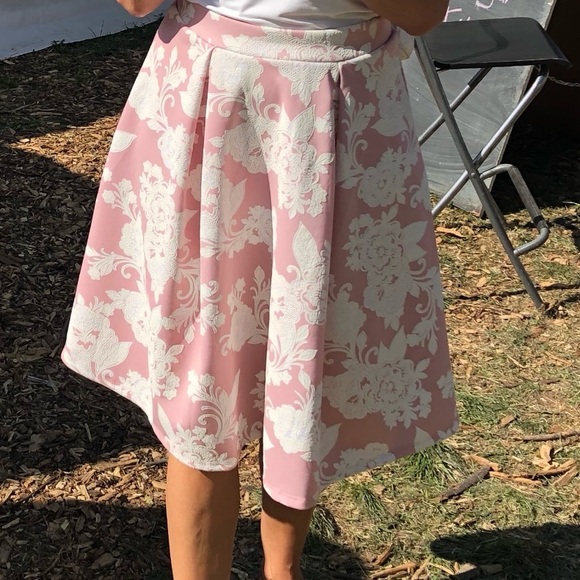 Flower print pleated skirt - Picture 2 of 6